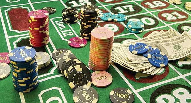 casinos online con dinero real, juego de póquer, mesa de póquer, casino, juego de cartas, dinero